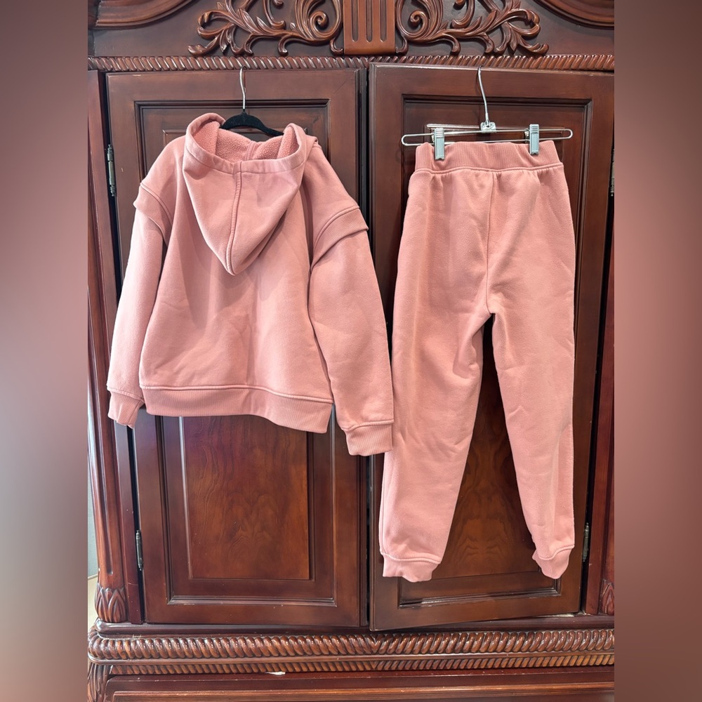 DKNY Kids Coral Sweatpants & Hoodie Set - Picture 6 of 10